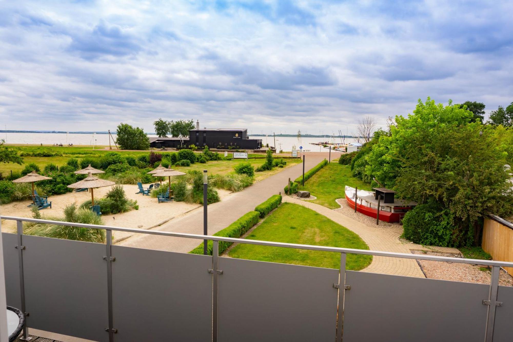 Apartament Haus Strandglueck - Urlaub Mit Blick Auf Den Duemmer See Lembruch Zewnętrze zdjęcie